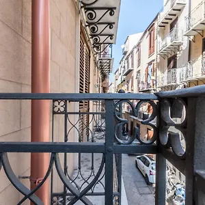 kasavucciria-apartments.palermohotels.org/
