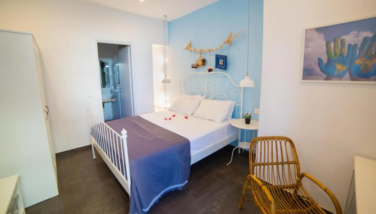 Appartamento In Villa Agnese 아찌트라자